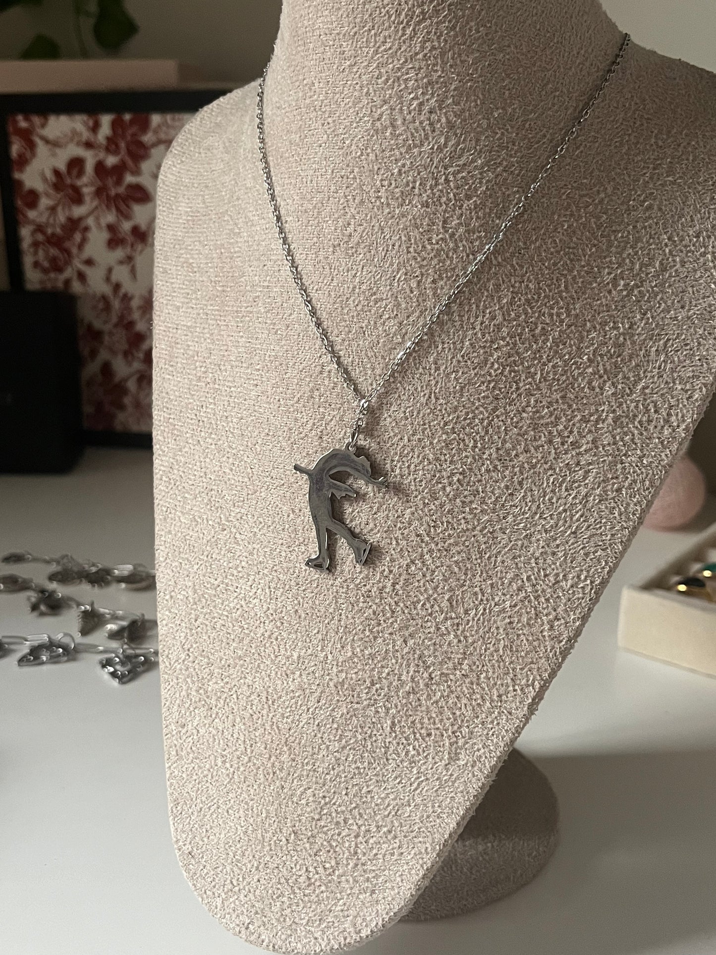 figure skate necklace