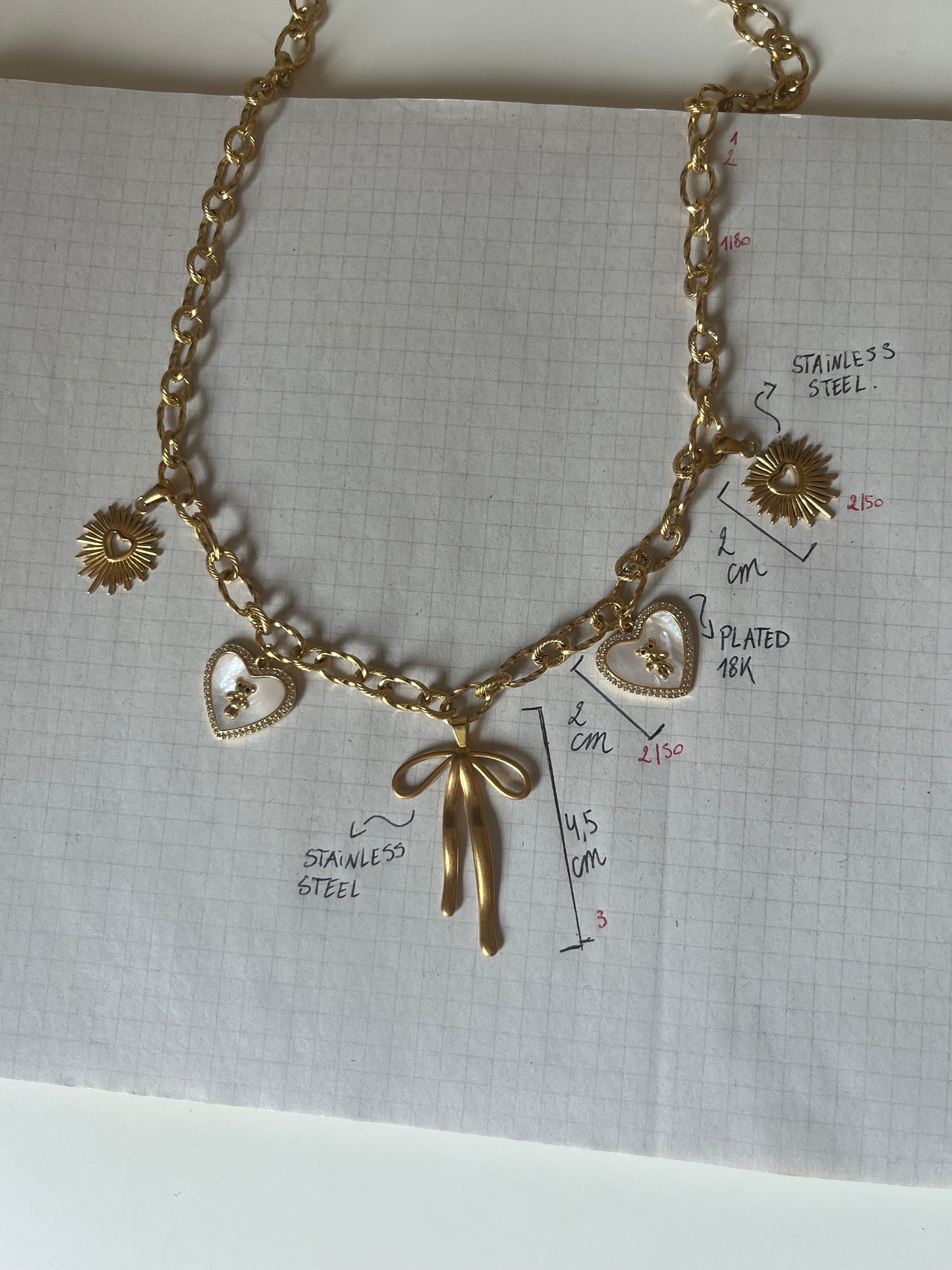 Bow necklace